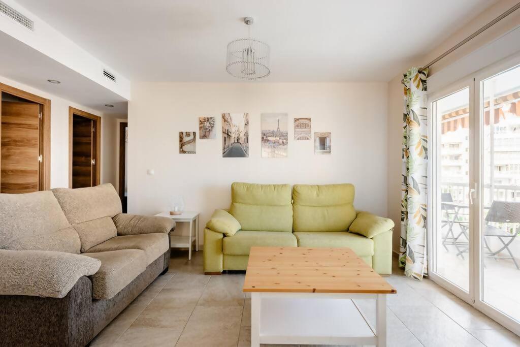 Apartamento Amplio Con Vistas Al Mar Y Piscina En Benalmádena Exterior foto